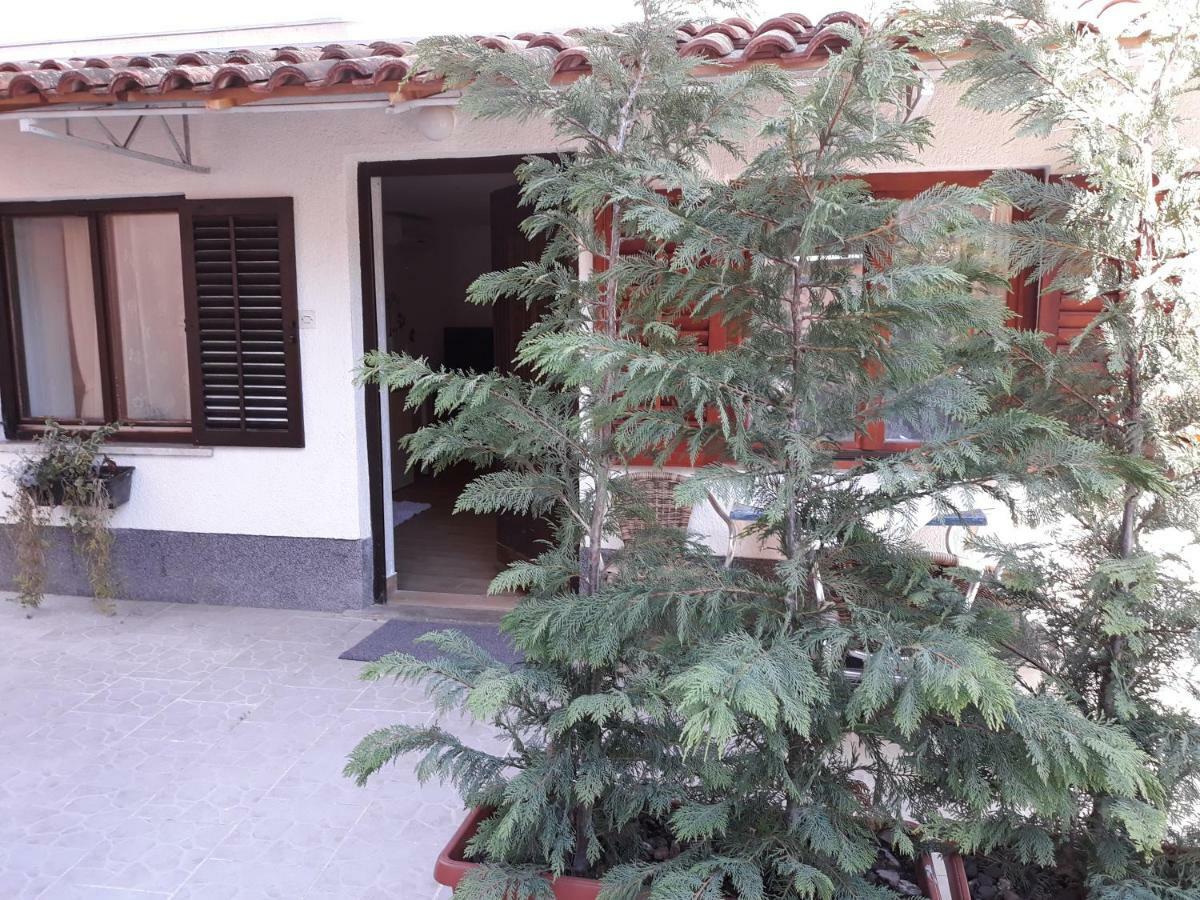 Garden Apartment